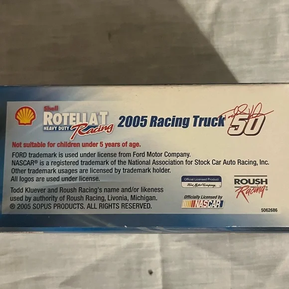 Shell  Racing Truck - Picture 2 of 6